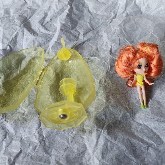 Barbie Fairytopia Shimmer Orange Pixie Necklace Case or Ring Fairy - Picture 2 of 4